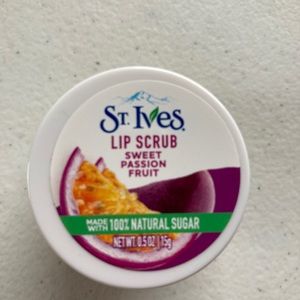 St. Ives Sugar Lip Scrub